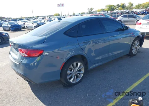 2015 Chrysler 200 S z USA, uszkodzony, nr VIN 1C3CCCDG3FN703301